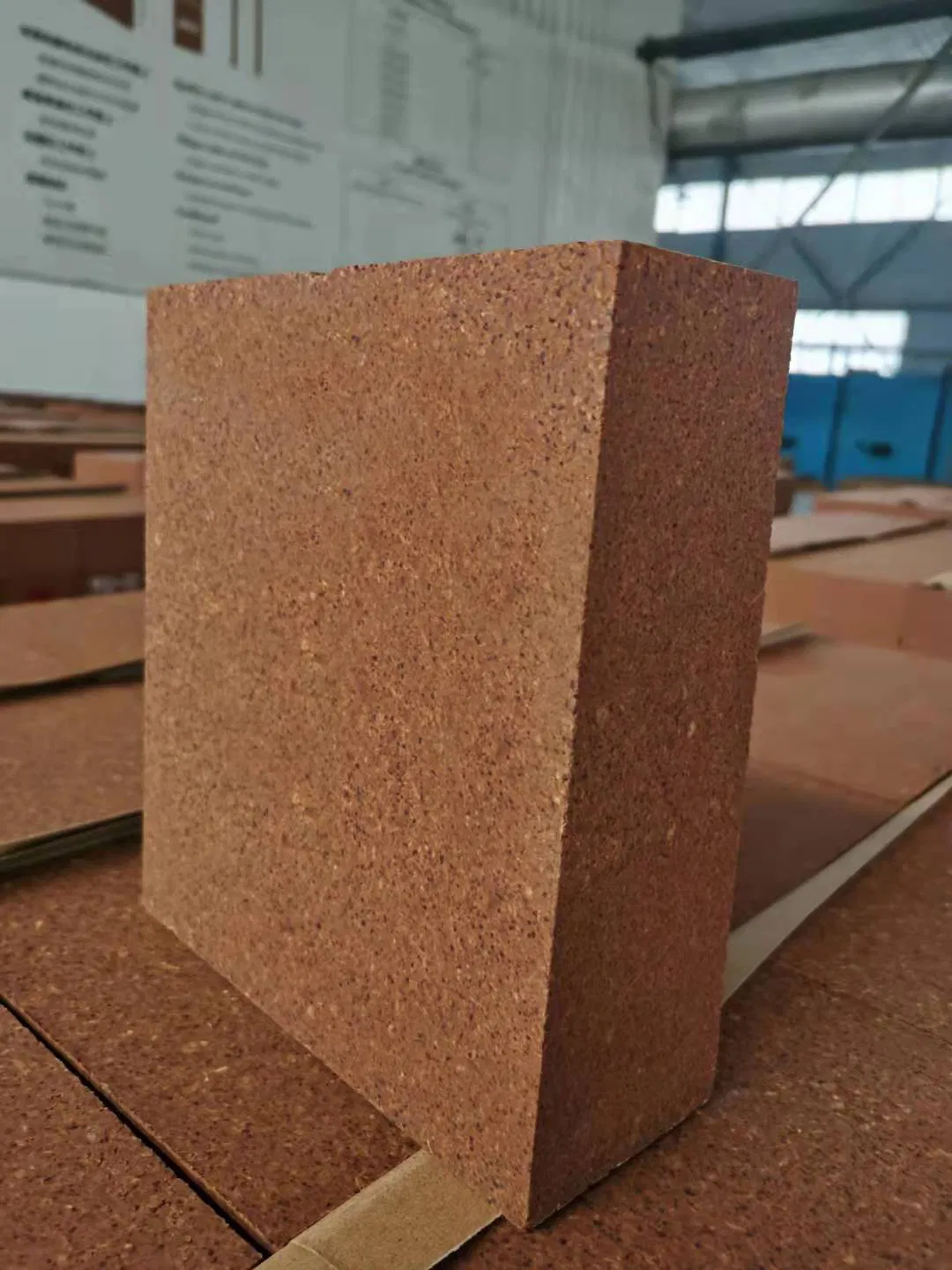 Ladrillo refractario de magnesia hercinita espinela